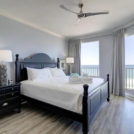 Gulf Front Master Suite! Directly On The Beach! 3 Bedroom / 2 Ba! Sleeps 8!